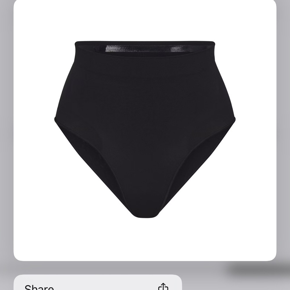 SKIMS Black Shapewear mid -Waist Brief